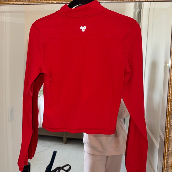 Aritzia 4-Piece Red BUTTER Set ❤️ Zip Up + Shorts + Bra + Tank | Size M / 6 - Picture 7 of 11